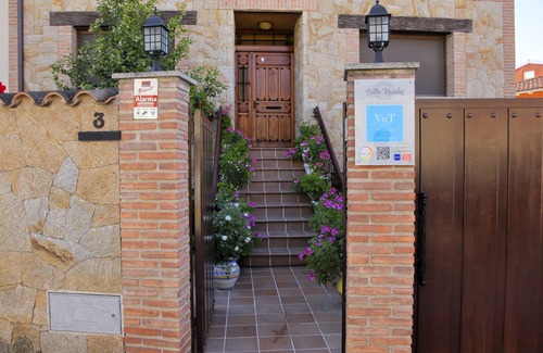 Candeleda Ski Chalet | Casa de Lujo con Encanto y Piscina Dentro de Candeleda