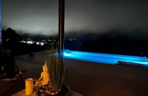 Calima Villa | CASA DE LUJO CON INCREIBLE VISTA AL LAGO CALIMA