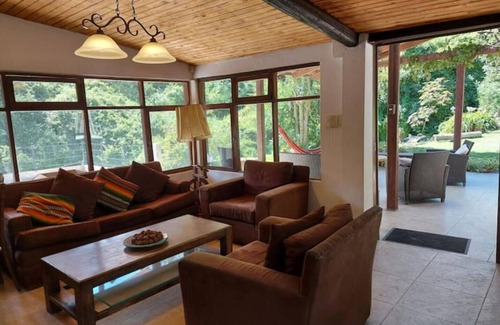 Valle de Los Chillos House | Casa de Piedra