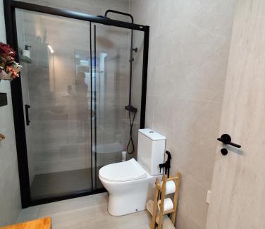 Biar House | Casa de piedra recién reformada LUNA ROSA