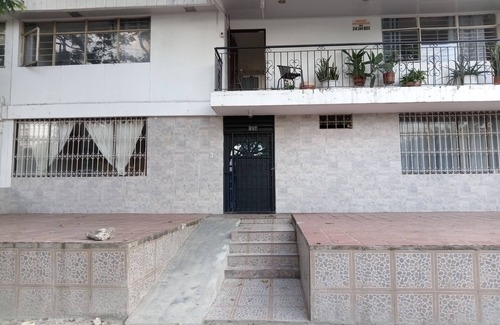 Cali House | Casa de renta vacacional, amplia, punto estratégico de Cali, ideal para familias