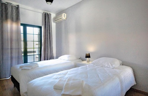 Albufeira Villa | Casa de Verão - Swimming Pool - Free WiFi - By Bedzy