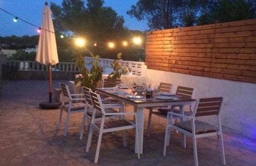 Sant Pere de Ribes House | CASA DEL BOSQUE CON PISCINA EN SITGES