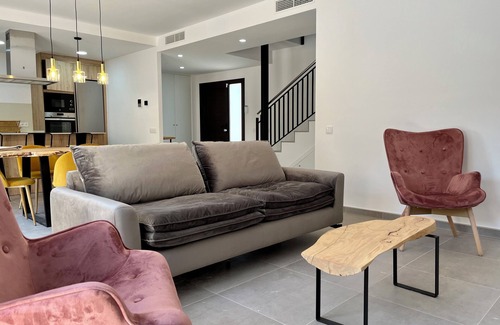 Ardenya House | Casa del Camí, Rural House 14 min away from the Beach, Calma i Pedra group