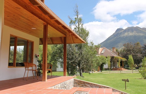San Pablo del Lago Cottage | Casa del Lago, Cabaña Ecológica con Hermosa Vista