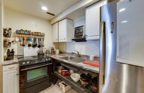 Altamont Apartment | ‘Casa Del Moro’ Klamath Falls Apt: Pool & Hot Tub!