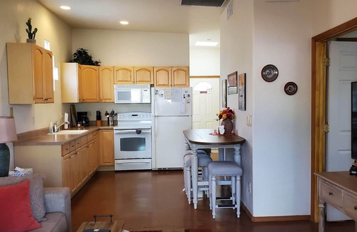 Sunset Manor Villa | Casa Del Sol (Private 2 bdrm casita Oro Valley-NW - Tucson area)