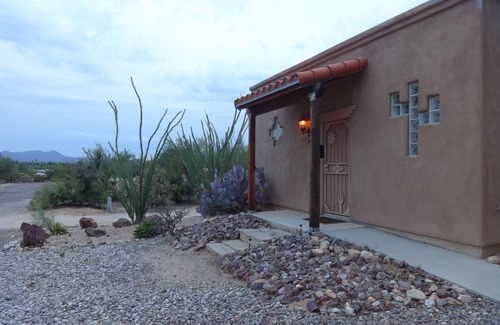 Sunset Manor Villa | Casa Del Sol (Private 2 bdrm casita Oro Valley-NW - Tucson area)