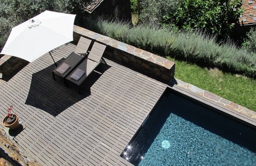 Lousa Cottage | Casa do Talasnal is a perfect place for a holiday with family or friends.