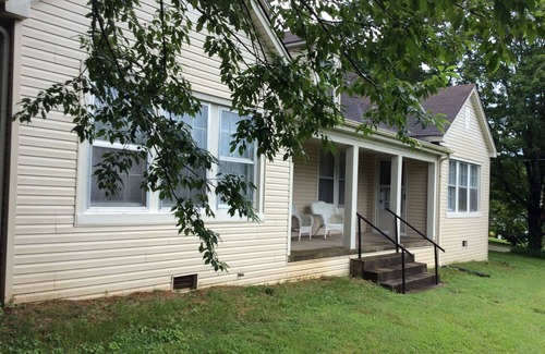 Pulaski Apartment | Casa Doble, Pulaski, Tn