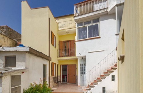 Tertenia House | Casa Doria inside Ogliastra town close to beach and mountains