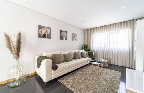 Barcelos House | Casa Eido Doce by House and People