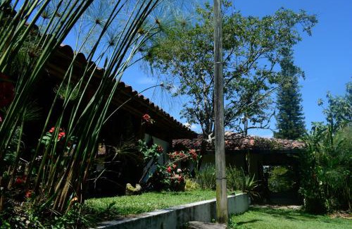 Charala Bed & Breakfast | Casa El Cedro