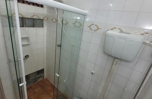 Rio Vermelho House | casa em rua tranquila a 200 metros do agito do Rio Vermelho e praia