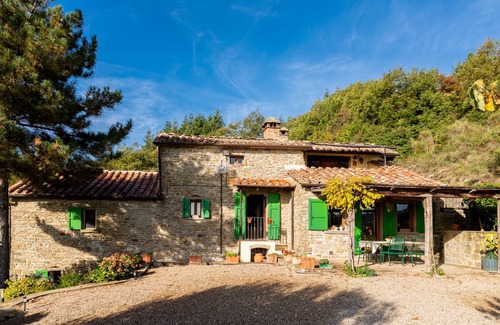 Cortona Villa | Casa Emma, Near Cortona, Private Pool. BBQ, Stunning views, BBand,Relax, enjoy!