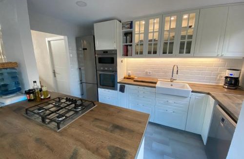Masnou House | casa en Masnou junto a playa y tren