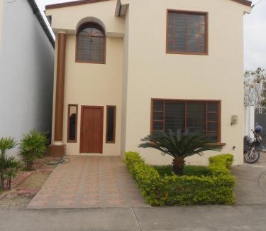Santa Rosa House | Casa Estrella Santa Rosa