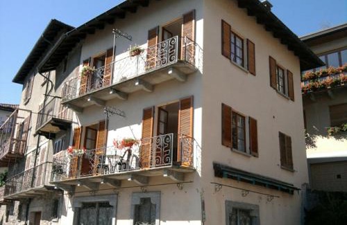 Cannobio House | Casa Farfalla