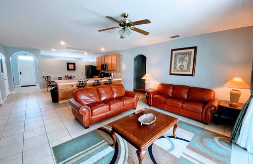 Buena Ventura Lakes House | Casa Feliz Kissimmee Lake Nona Pool Home