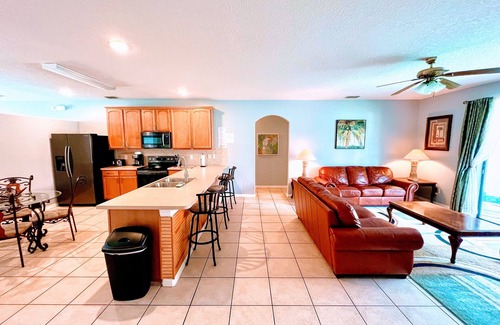 Buena Ventura Lakes House | Casa Feliz Kissimmee Lake Nona Pool Home