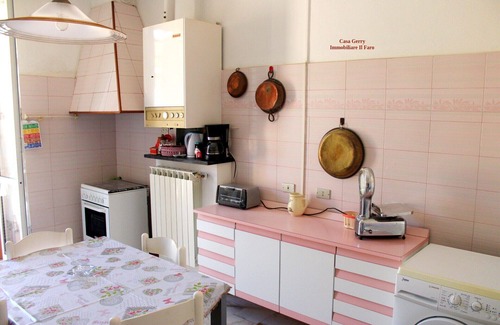 Levanto Apartment | Casa Gerry seaview 50 mt from the sea