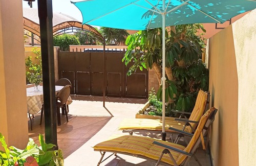 Las Rosas House | Casa Golfin - colorful house with large terrace in the sunny south