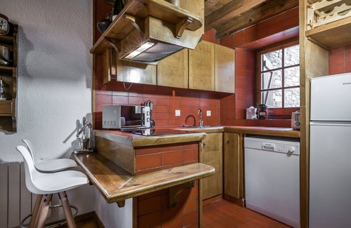 Unha Ski Chalet | Casa Guineu Cozy 3-story house in the beautiful town of Unha
