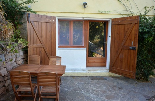 Tiriddo Apartment | Casa Heiner and Fee vacation apartment by the sea with kayaks;