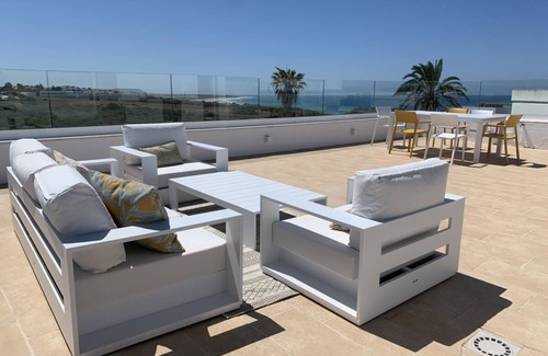 Conil de la Frontera House | Casa Hibisco - Modern semi detached house with private pool very close to the beach