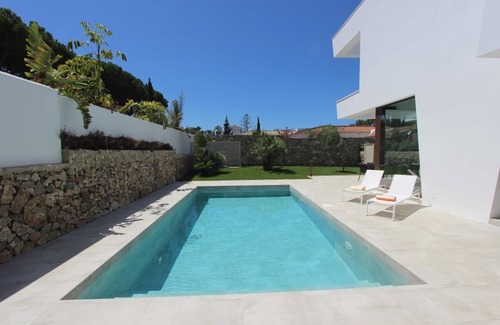 Conil de la Frontera House | Casa Holbox A -Beautiful super modern holiday home with private pool and garden close to the beach