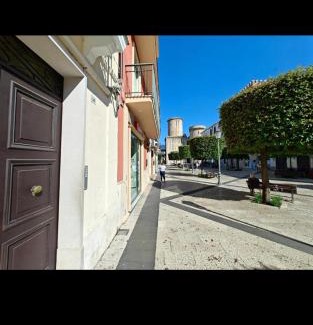 Fondi Apartment | Casa in Piazza