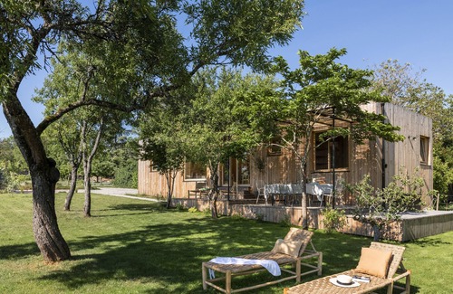 Mercurey House | Casa Ladoit (7 p) vineyard view | architect-designed house