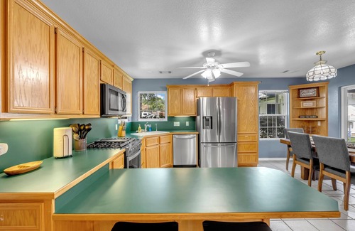 Kingsland House | CASA LAGO on Lake LBJ, A Zenful Retreat; Game Room; Canal Front; Putting Green