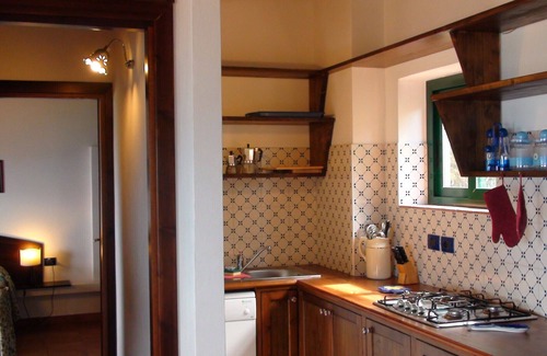 Ricadi House | Casa Lampedusa, for 2 people, with sea view, shared pool and access to the beach
