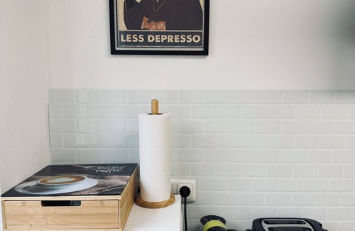 Munchen District Apartment | Casa Lobo - 3BR stay close to Munich City and Airportnn