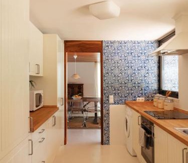 Sao Pedro de Tomar Villa | Casa Lorena Exclusive Retreat in Serra, Tomar