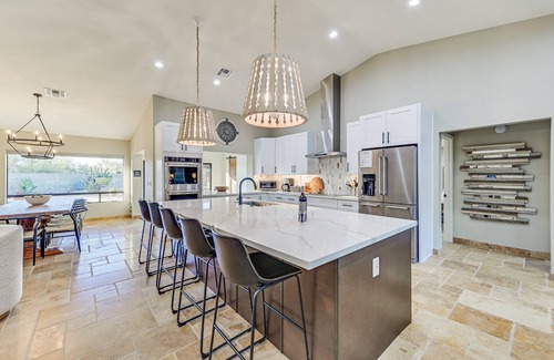 Desert View Village House | Casa Luna | 8BR w/Pool, Hot Tub, Putting Green | Pet Friendly