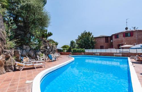 Aci Castello House | Casa Magnolia by Wonderful Italy