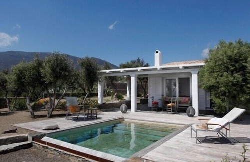 Cadaques House | Casa Margot Bay views, central, with pool, private garden,