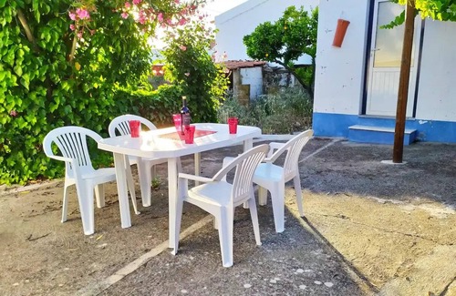 Reguengos de Monsaraz House | Casa Menir - typically simple and welcoming