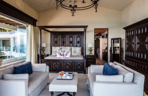 Cihuatlan Villa | Casa Michael Summary: