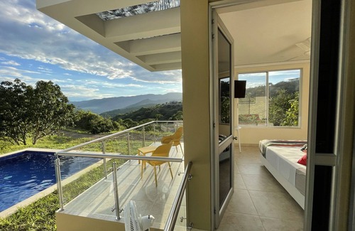 Anapoima House | Casa Moderna con Vistas Espectaculares en Anapoima