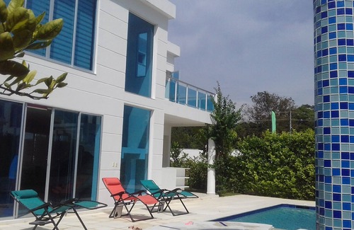 Tocaima House | Casa moderna en Girardot