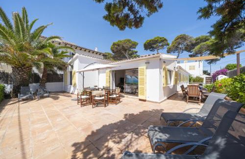 Cala Ratjada Ski Chalet | Casa Morant on the promenade MHM