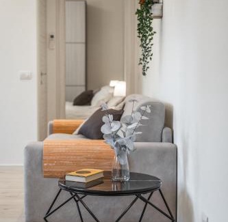 San Faustino-Madonnina-Quattroville Apartment | *Casa MULiNO - Storia e modernità*