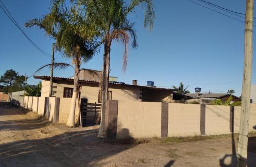 Palhoca House | Casa na praia do sonho