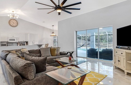 Rural Estates House | Casa Napoli, Relax & Unwind.