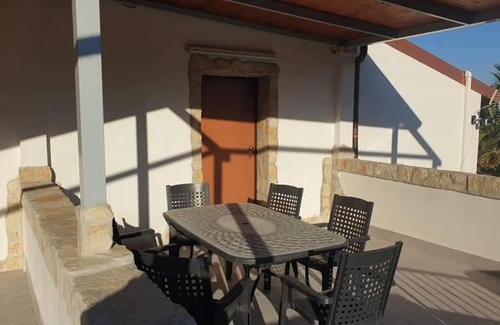Borgo Bonsignore Apartment | Casa Nettuno in Villa Marisa