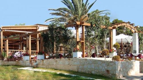 Agia Marina Hotel | Casa Nostos