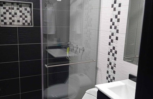 Paipa House | Casa Nueva Completamente Equipada Para Descansar Cerca al Centro, Iglesia, Lago